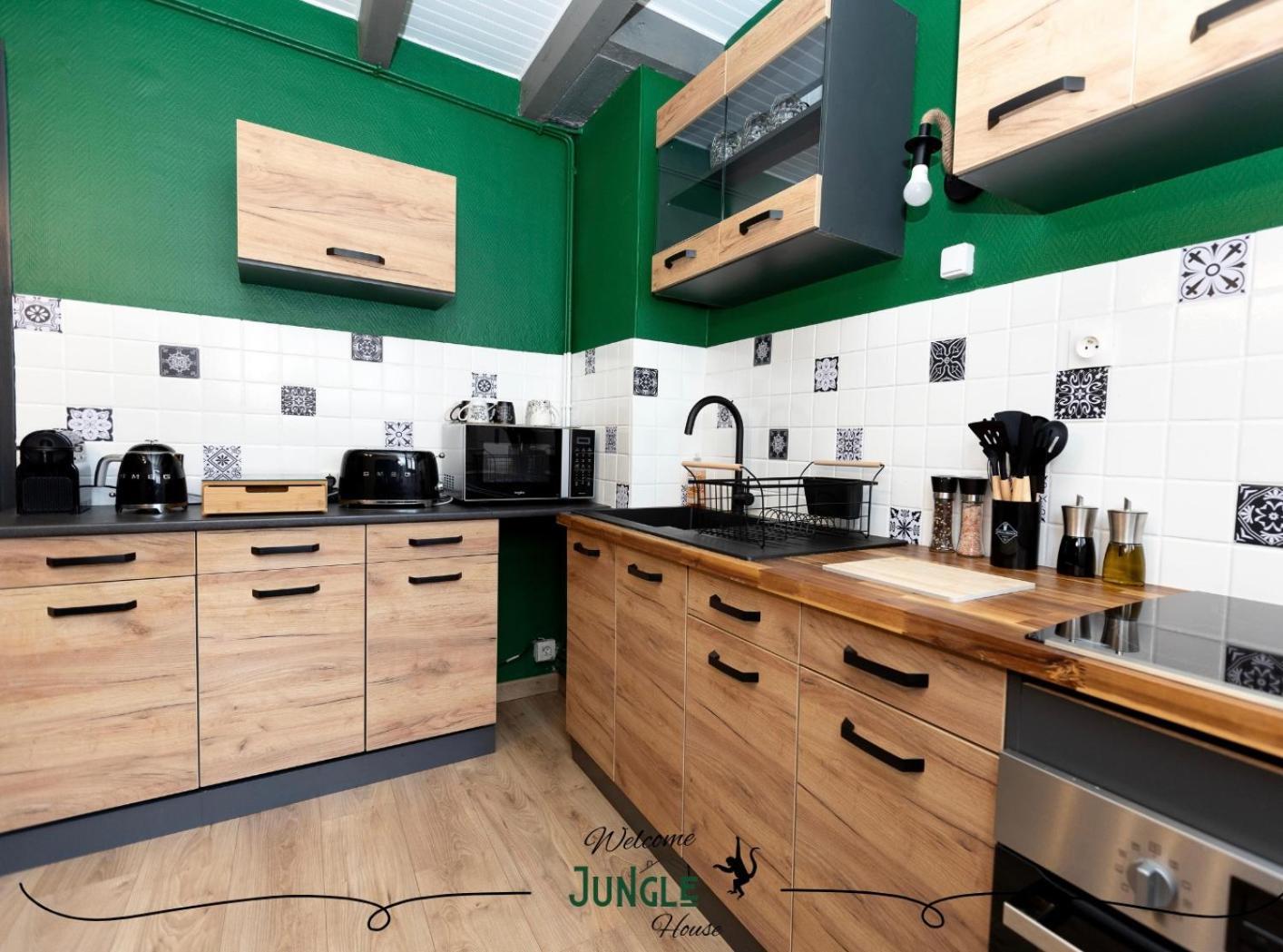 Maison "Jungle House" 90 M2 Billard, Retroprojecteur, Bar A Jeux , Vinyle, Wifi Fibre, Ideal Pro & Famille A Montbrison Eksteriør billede